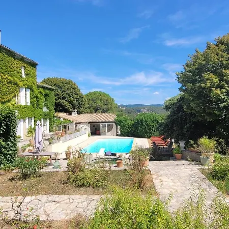 Apartmán Le Domaine Du Soulier -gite Et D'hotes - La Maison Du Gardien *