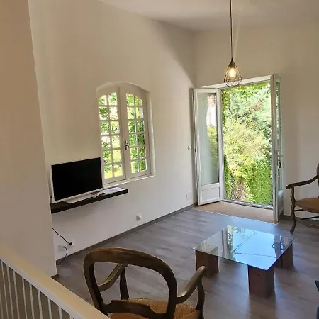 Le Domaine Du Soulier -gite Et D'hotes - La Maison Du Gardien