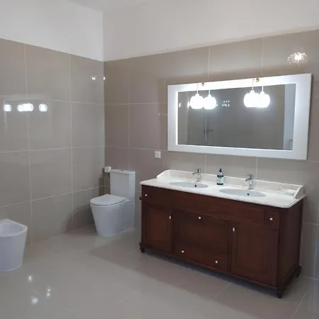 Le Domaine Du Soulier -gite Et D'hotes - La Maison Du Gardien Apartmán *