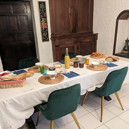 Le Domaine Du Soulier -gite Et D'hotes - La Maison Du Gardien * Tornac