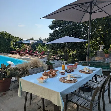 Le Domaine Du Soulier -gite Et D'hotes - La Maison Du Gardien Apartmán *