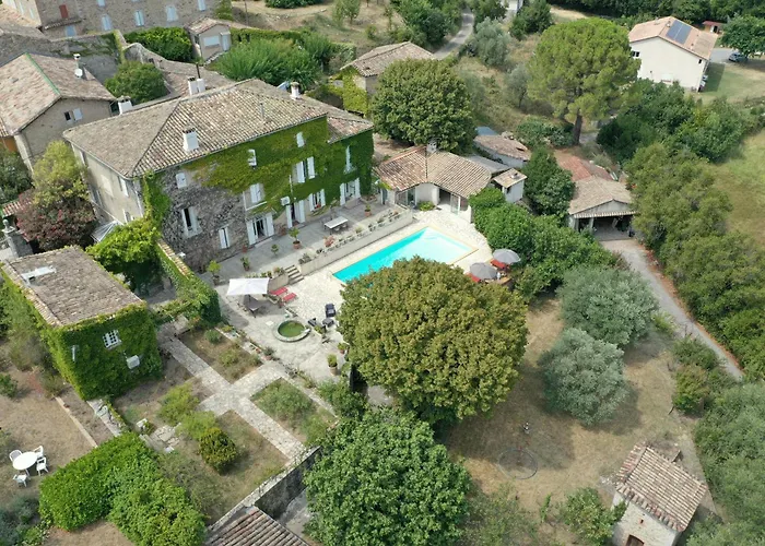 Le Domaine Du Soulier -gite Et D'hotes - La Maison Du Gardien