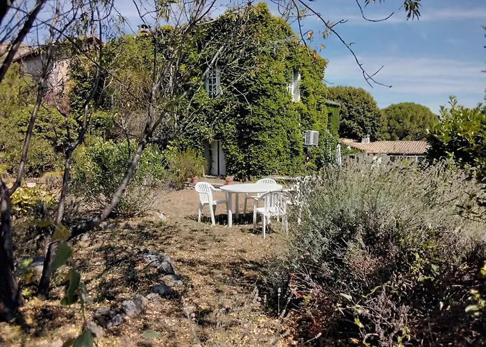 Le Domaine Du Soulier -gite Et D'hotes - La Maison Du Gardien * Tornac