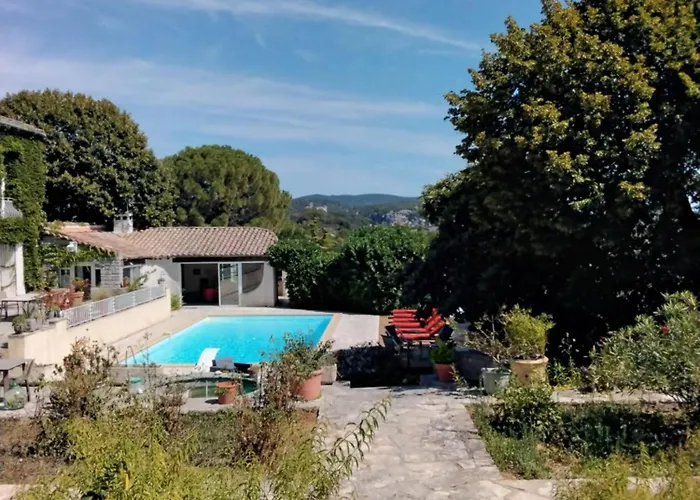 Le Domaine Du Soulier -gite Et D'hotes - La Maison Du Gardien * Tornac