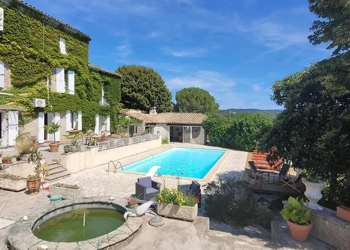 Apartman Le Domaine Du Soulier -gite Et D'hotes - La Maison Du Gardien Tornac