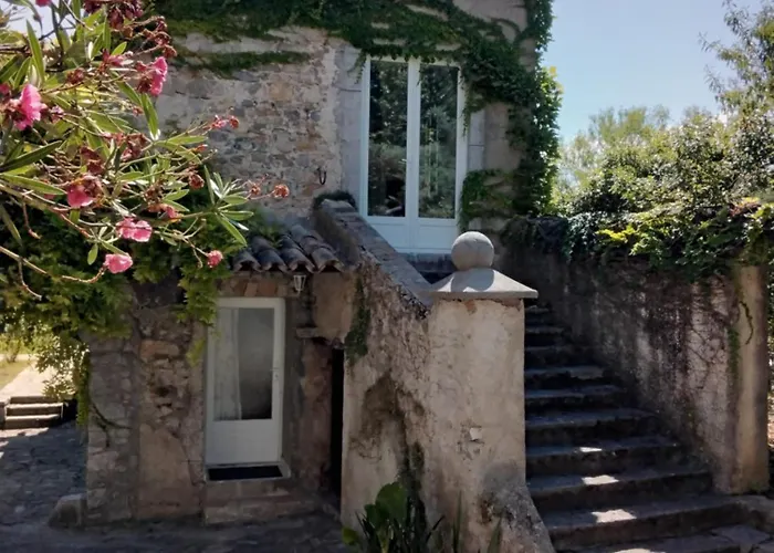 Le Domaine Du Soulier -gite Et D'hotes - La Maison Du Gardien * Tornac