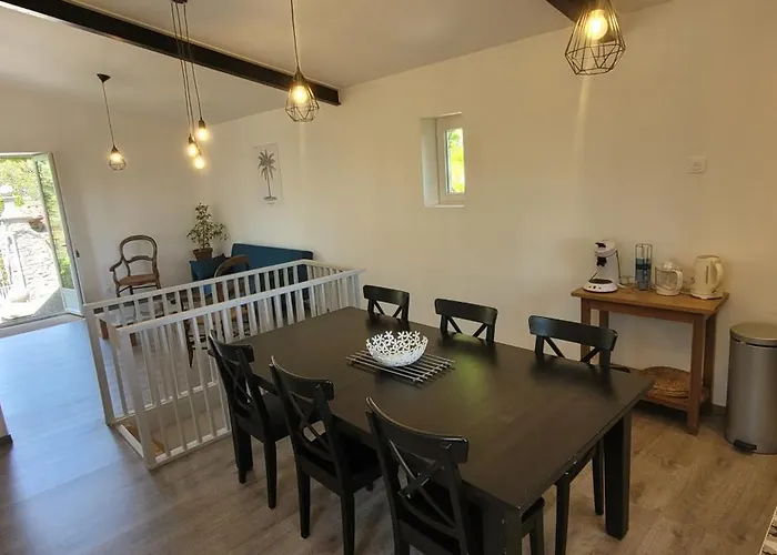 Apartman Le Domaine Du Soulier -gite Et D'hotes - La Maison Du Gardien