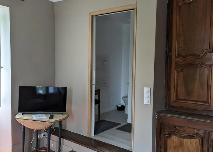Apartman Le Domaine Du Soulier -gite Et D'hotes - La Maison Du Gardien