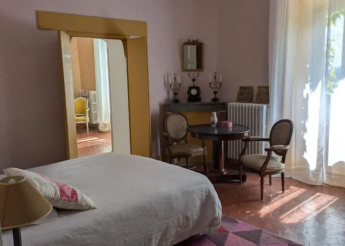 Le Domaine Du Soulier -gite Et D'hotes - La Maison Du Gardien Apartman